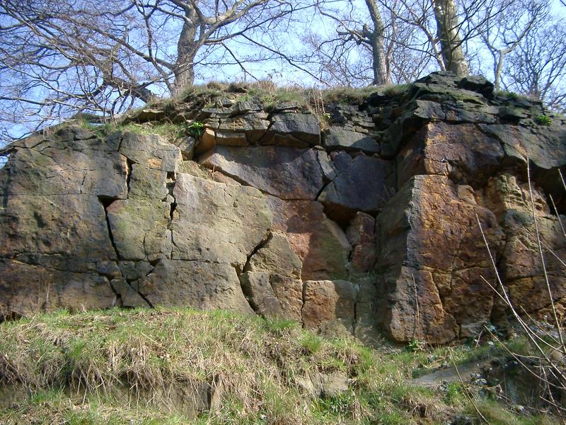 a rock face in the nottinghamshire countryside