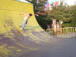 355-skateboarder_5050.JPG