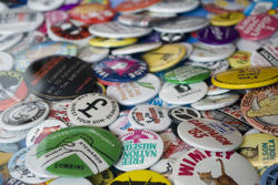 806-buttons_badges_2424.jpg