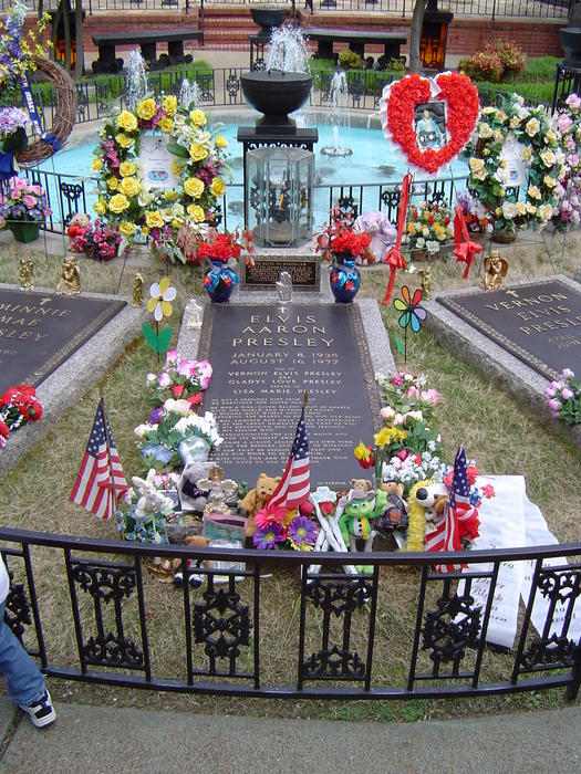 the grave of the king - graceland, Memphis, Tennessee.