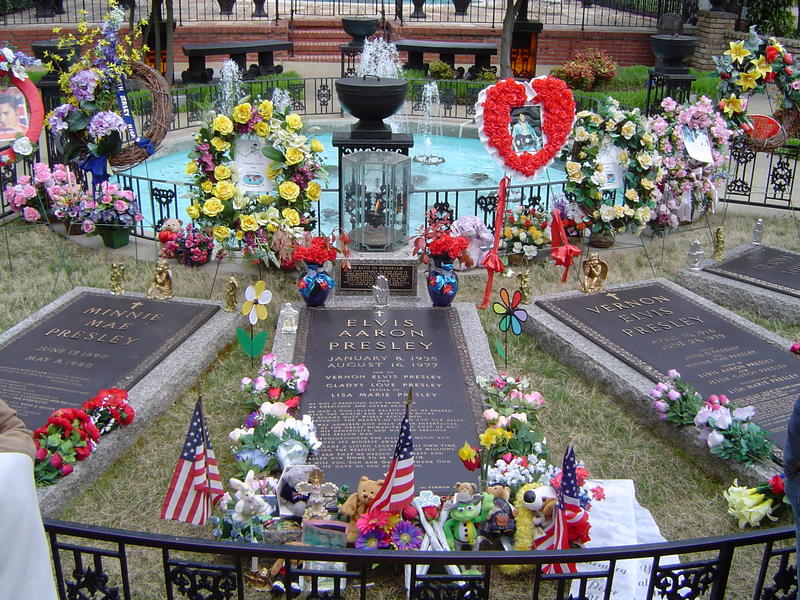 the grave of the king - graceland, Memphis, Tennessee.