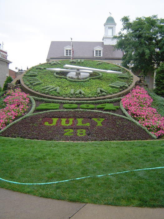 floral clock, ontario, canada