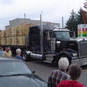 717-local_parade01092.jpg