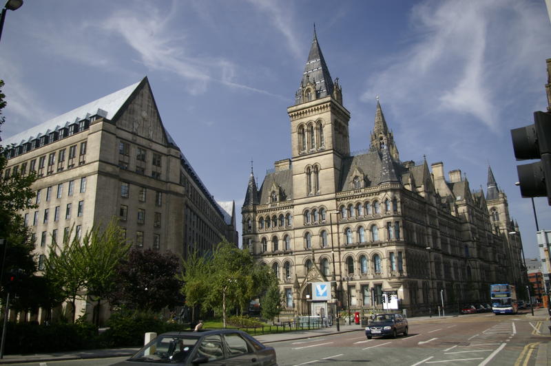 architecture of manchester, landmark townhall