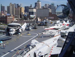 592-uss_intrepid_museum_01192.jpg