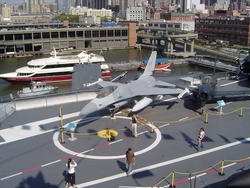 593-uss_intrepid_museum_01193.jpg