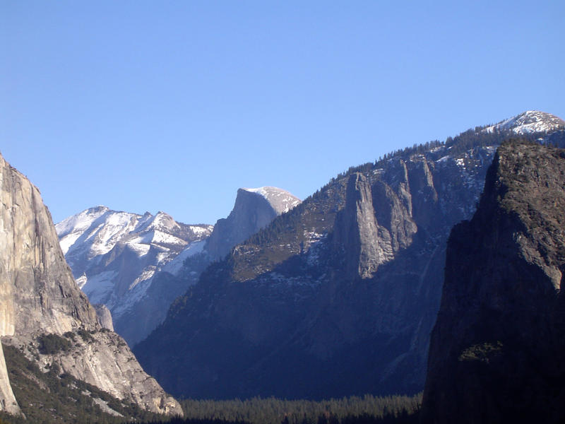 yosemite valley in the spectacular yosemite national park, california