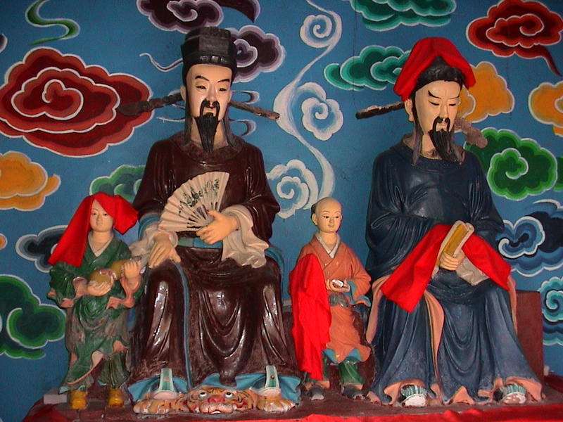 <p>Chinese figures from Fengdu on river Yangtze, China</p>