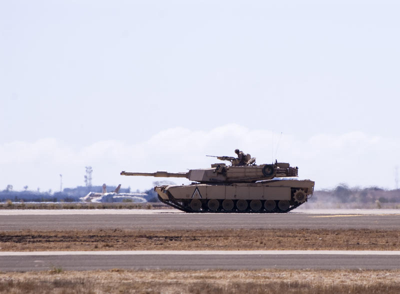 a side view of an M1 abram battle tank