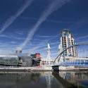 2164-salford quays lift bridge