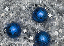 3587-three christmas baubles