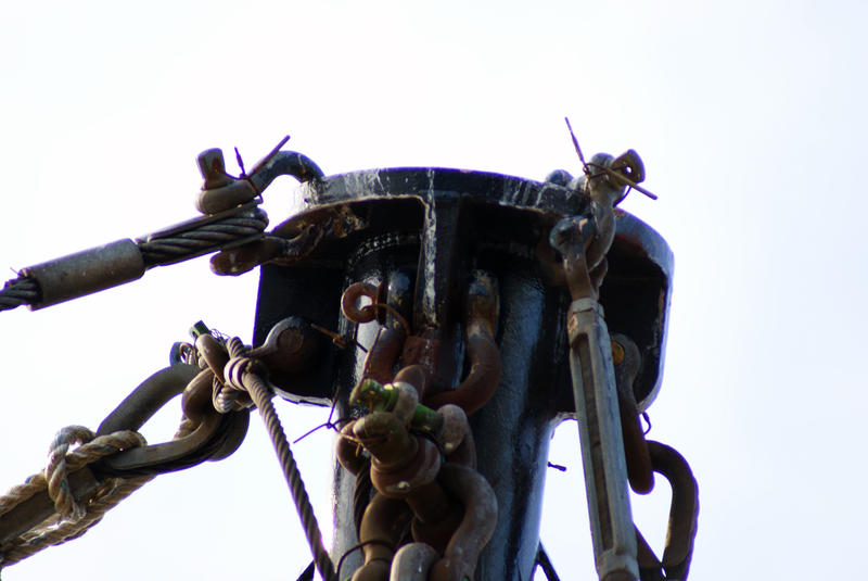 <p>Fishing Vessel Rigging</p>The top of a fishing vessel's rigging