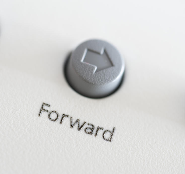 a forward shortcut button on an internet computer