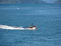 3323-jetski watercraft