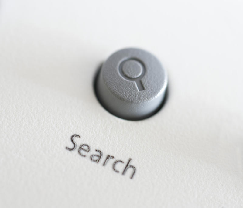 a computer internet search button