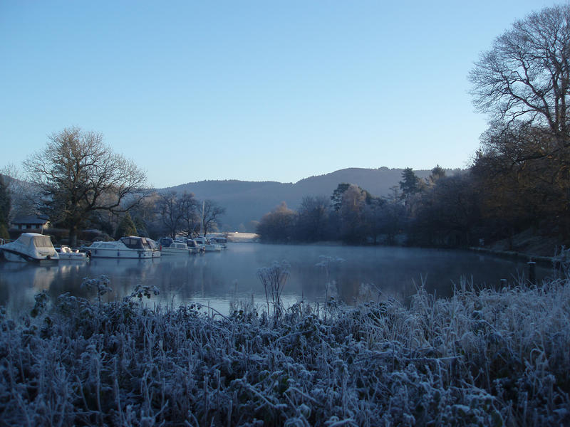 a cold winter morning on the shores of lake windermere
