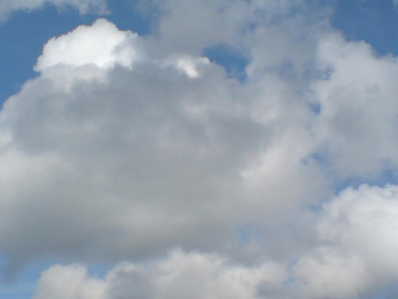 <p>cloudy summer sky</p>