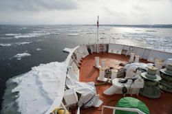 5989   Abashiri icebreaker cruise