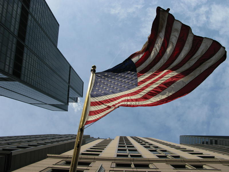 <p>AMERICAN FLAG (Chicago, USA)&nbsp;</p>
