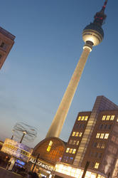 7069   Alexanderplatz, Berlin, at night