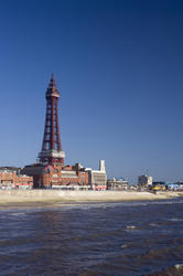 7660   Blackpool Tower and waterfront