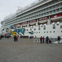 6698   Cruise ship in dock