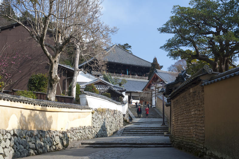 looking up a narrow street towards the Nigatsu-do hall, Nara, Japan