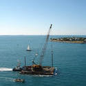 6507   Floating crane being transported by sea