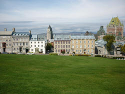 6735   Quebec city skyline
