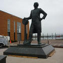 6754   Sir Samuel Cunard statue
