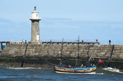 8036   Whitby Pier and Bark Endeavour replica