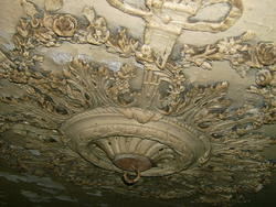 8380   ceiling rose