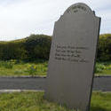 7784   Blank headstone with poetic inscription