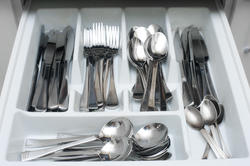 8137   knives forks spoons