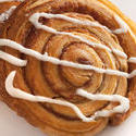 10406   Delicious fresh cinnamon and apple Danish