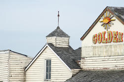 7742   Derelict buildings in Frontierland in Morecambe