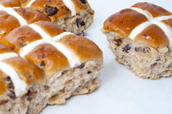 7876   Spicy Easter hot cross buns