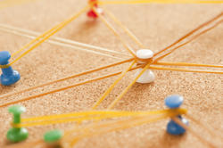 10758   Colorful Thumb Tacks Connected with Rubber Bands