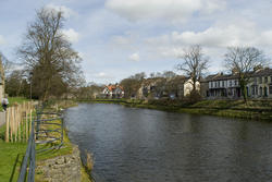 7793   River Kent in Kendal