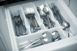 8215   eating utensils