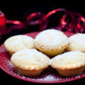 8663   Golden freshly baked Christmas mince pies