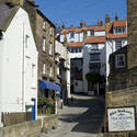 7983   Robin Hoods Bay fishing village