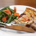 8426   Savoury quiche with fresh vegetables