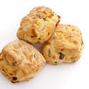 11805   Trio of fresh raisin scones