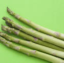 8525   Fresh green asparagus spears