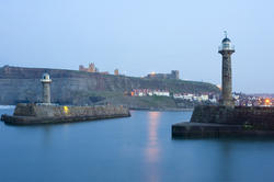 8003   Breakwater navigation beacons