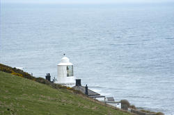 7917   Whitby South Lighthouse