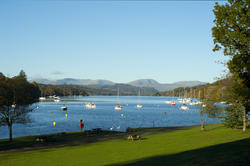 8767   Pleasure boats on Lake Windermere