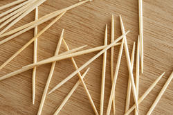 17147   Loose wooden toothpicks or cocktail sticks