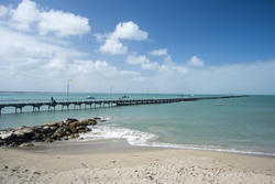 17006   Tranquil sandy tropical beach in Beachport